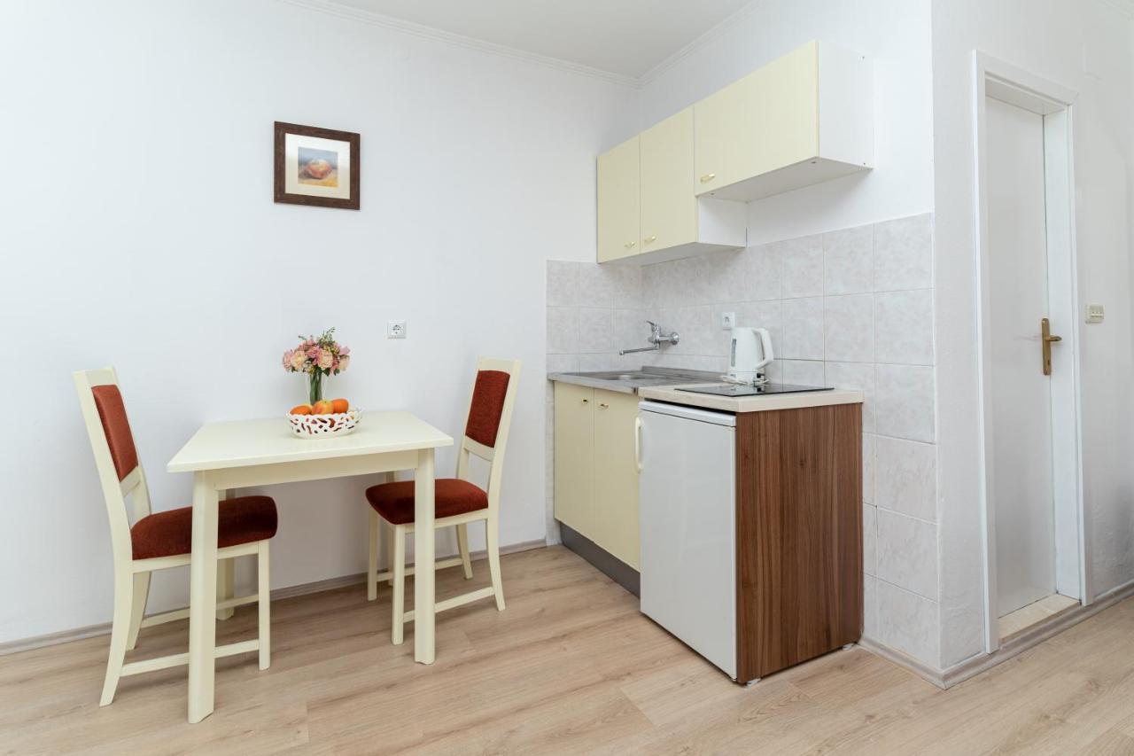 Benic Apartments Mlini Exterior foto