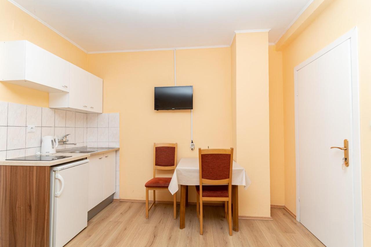 Benic Apartments Mlini Exterior foto